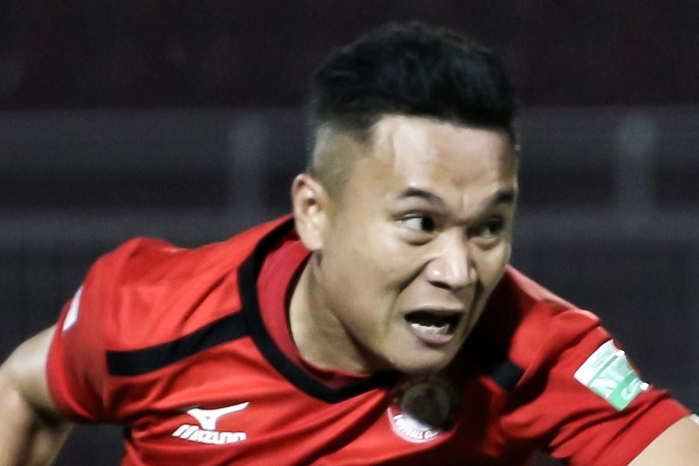 Phi Son ghi ban sau 27 giay hinh anh