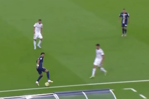 Neymar that bai khi bieu dien ky thuat gap bong hinh anh