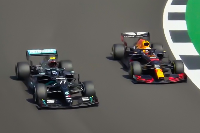 Man doi dau cham dut mach thong tri cua doi Mercedes o F1 hinh anh