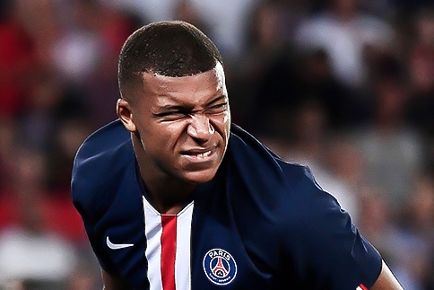 HLV PSG len tieng ve co hoi ra san cua Mbappe truoc Atalanta hinh anh