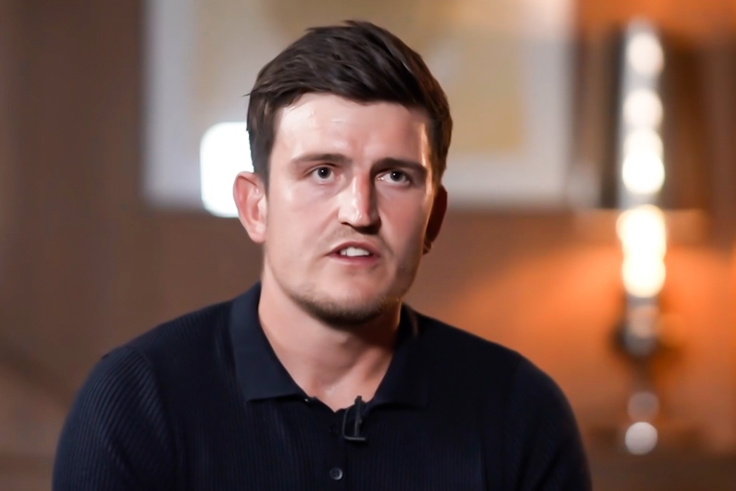 Maguire: 'Toi khong no bat cu ai loi xin loi' hinh anh