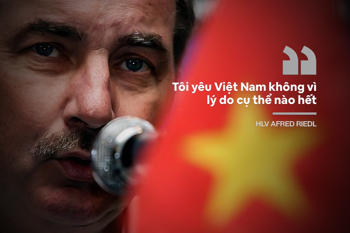 huan luyen vien alfred riedl qua doi anh 5