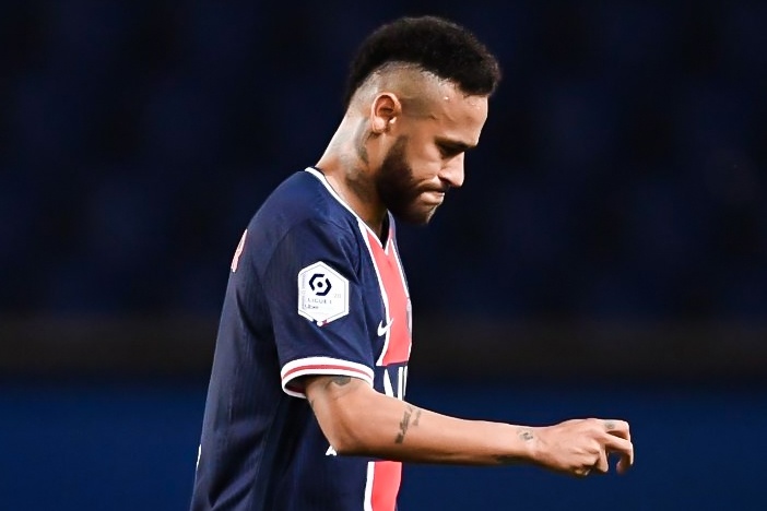 PSG nhan 3 the do o tran thua Marseille hinh anh