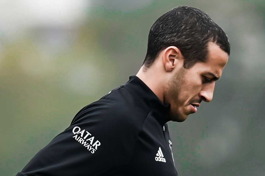 Thiago noi loi chia tay Bayern hinh anh