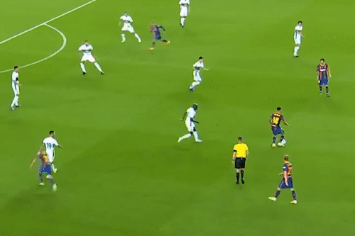 Pha chuyen bong mot cham cua Messi hinh anh