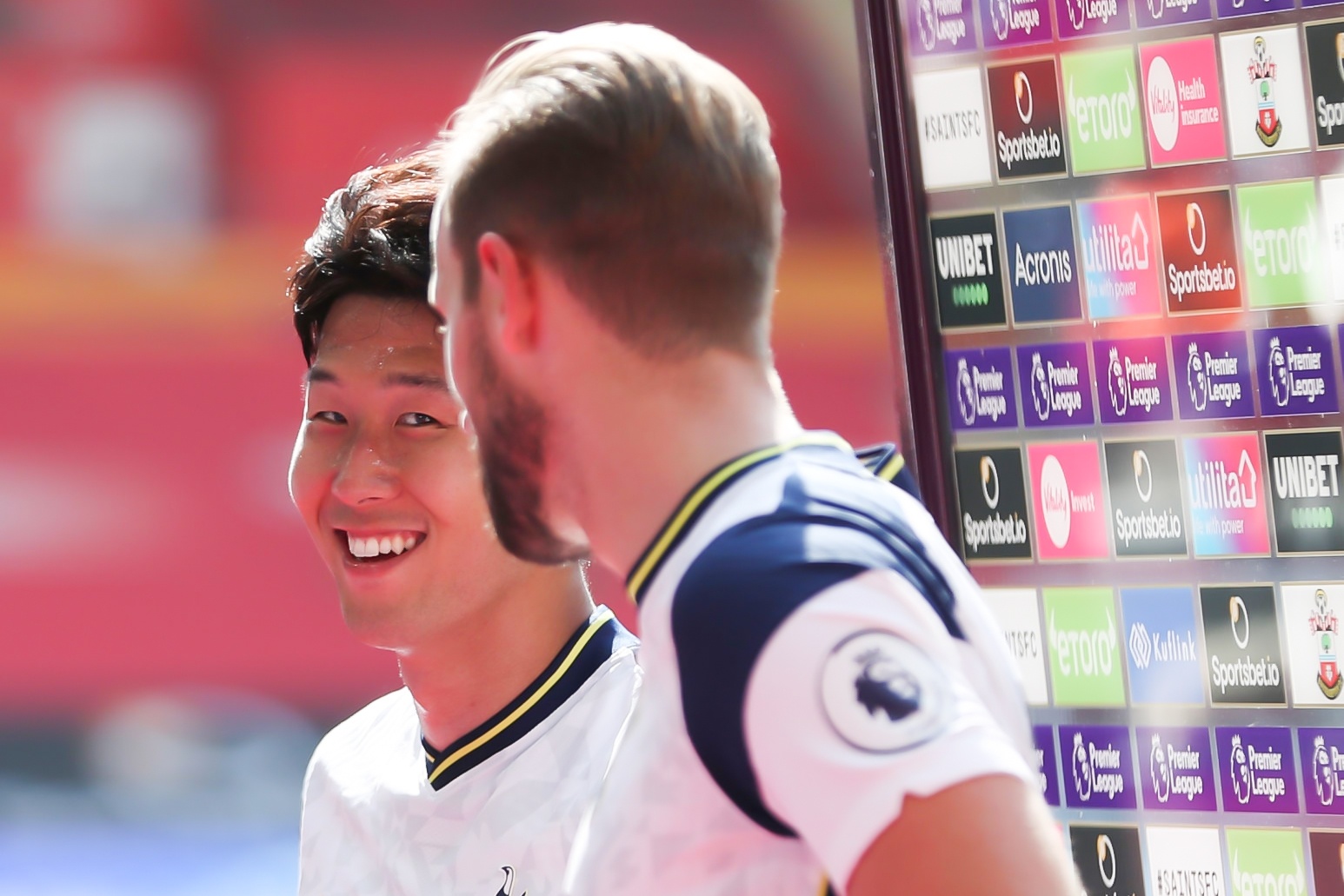 Son Heung-min chia se ve su an y voi Harry Kane hinh anh