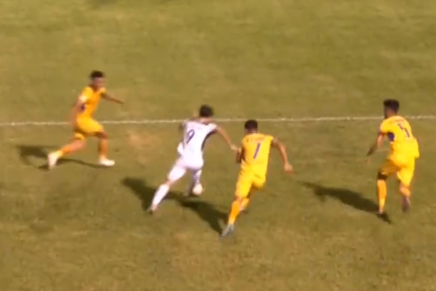 Ba cau thu SLNA khong can duoc Van Toan hinh anh