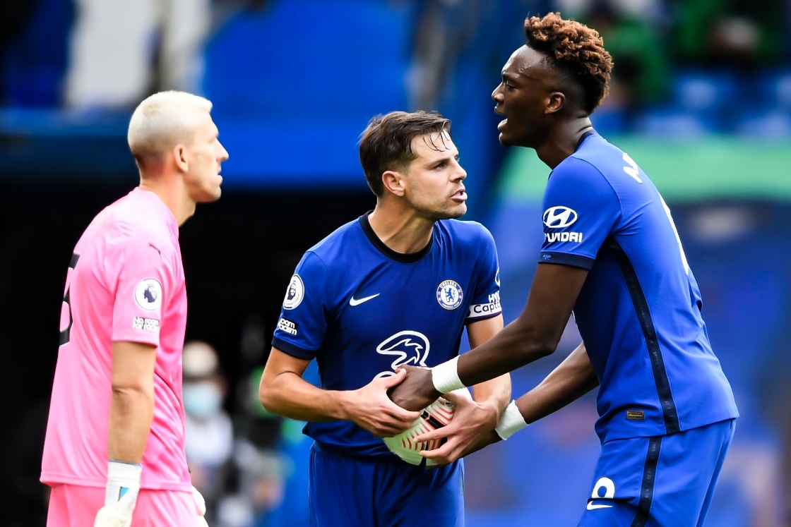 Lampard noi ve viec tranh da phat den cua Abraham hinh anh