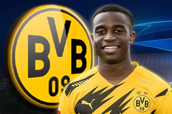 Moukoko - tai nang 15 tuoi sap du Champions League hinh anh