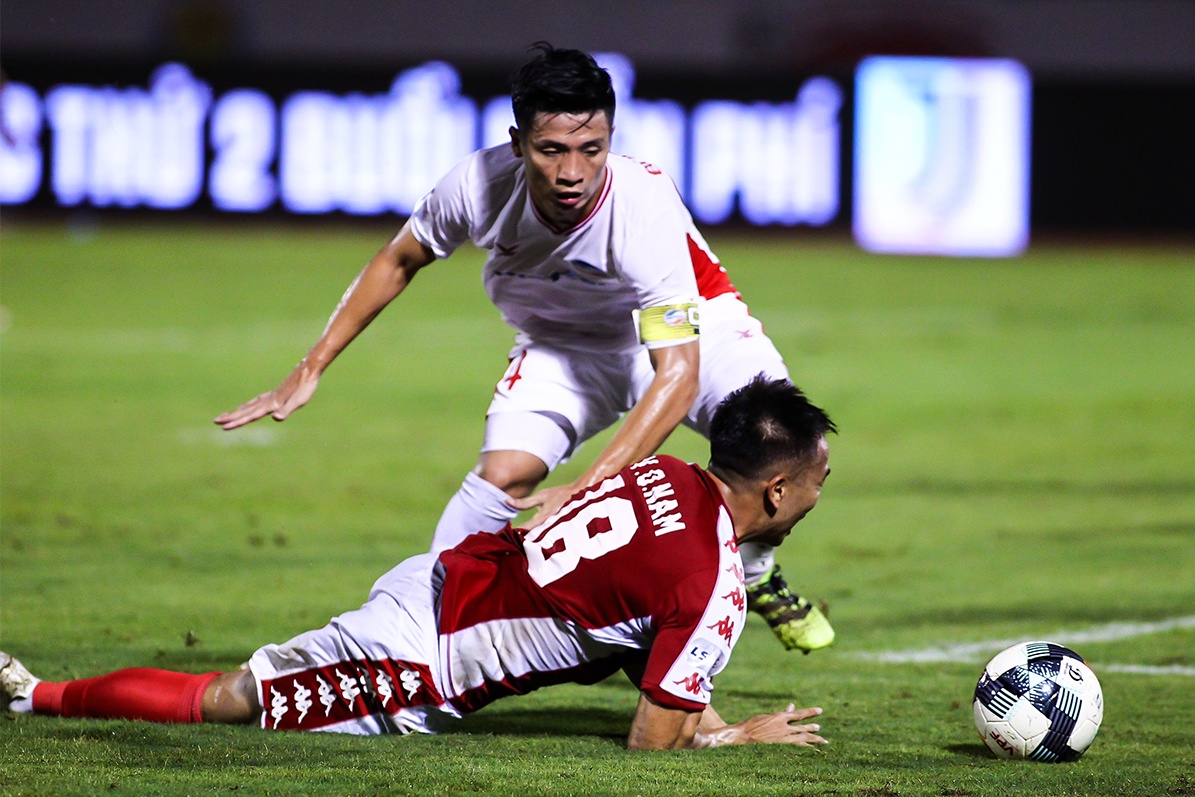 Nguyen Manh sua sai cho Tien Dung hinh anh