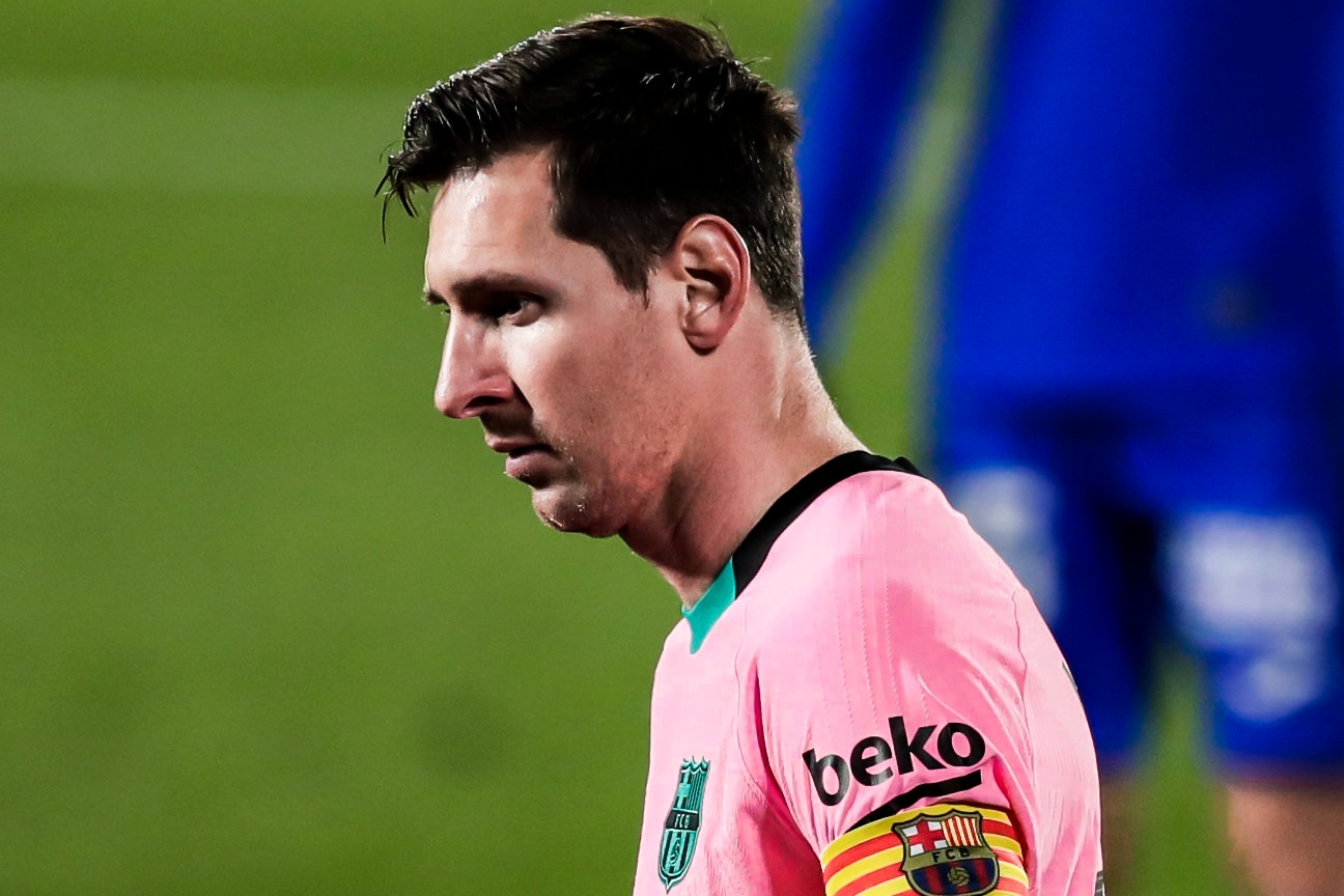 Phan ung cua Koeman truoc phong do cua Messi o Barca hinh anh