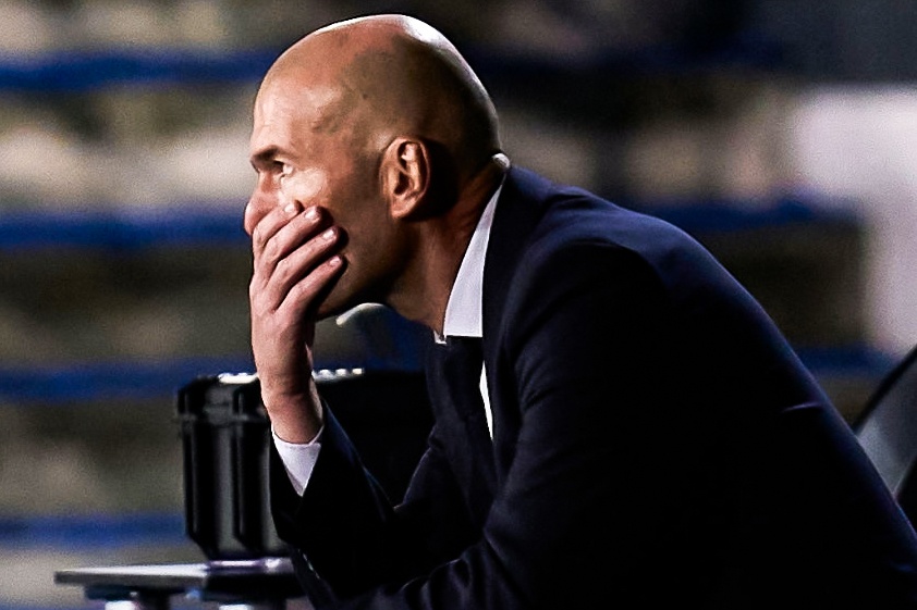 Phan ung cua Zidane sau khi Real thua Shakhtar hinh anh