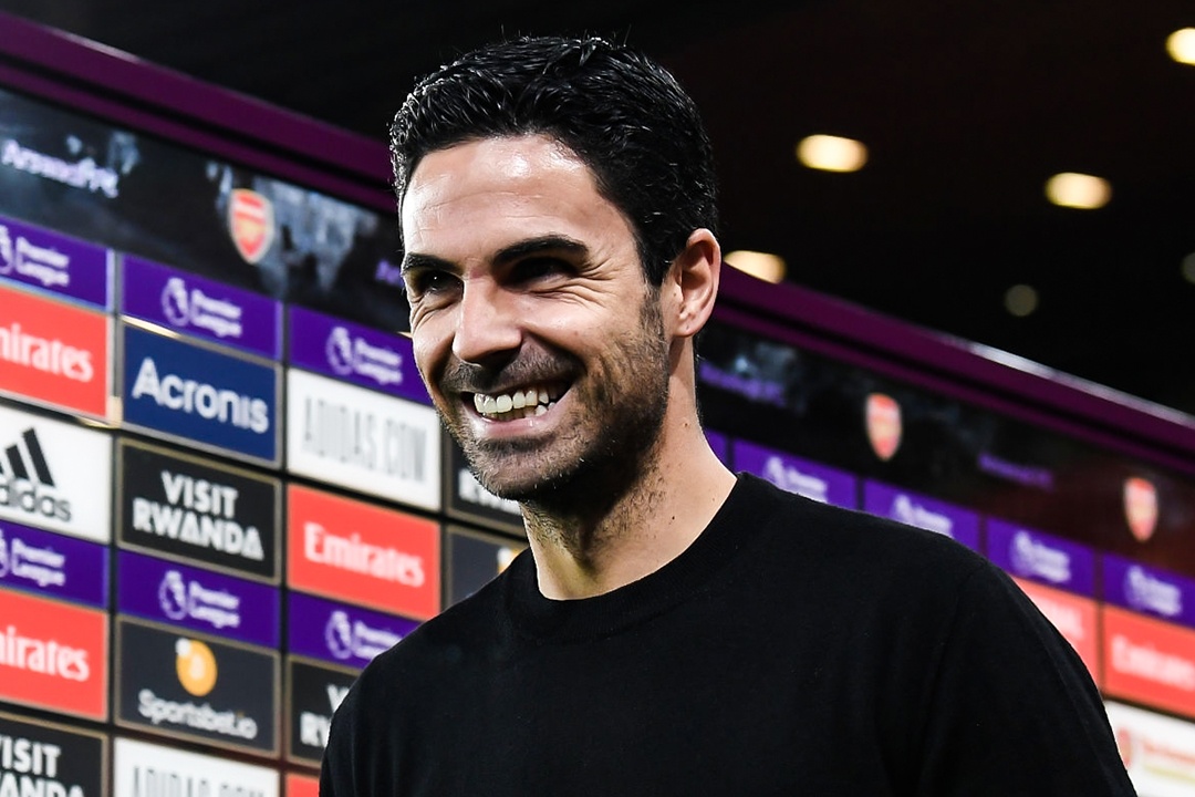 Arsenal don tin vui truoc tran gap MU hinh anh