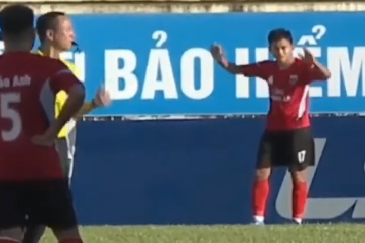 Ban thang tu cham phat goc giu doi Long An o lai hang Nhat hinh anh