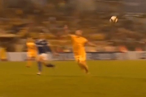 Trong tai giup CLB Nam Dinh tranh khoi ban thua hinh anh