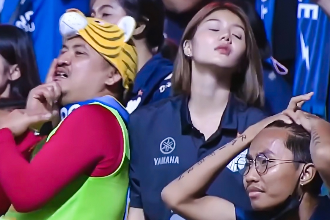 Dang Van Lam va dong doi khien CDV doi thu chan nan hinh anh