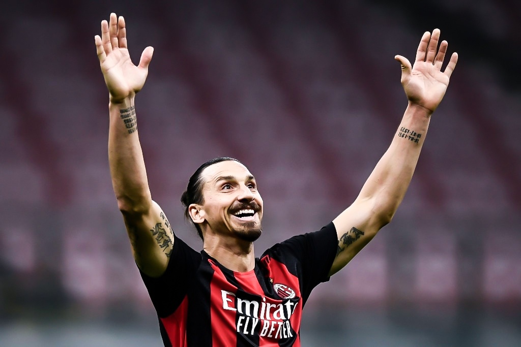Ibrahimovic cuu Milan o phut 90+3 hinh anh