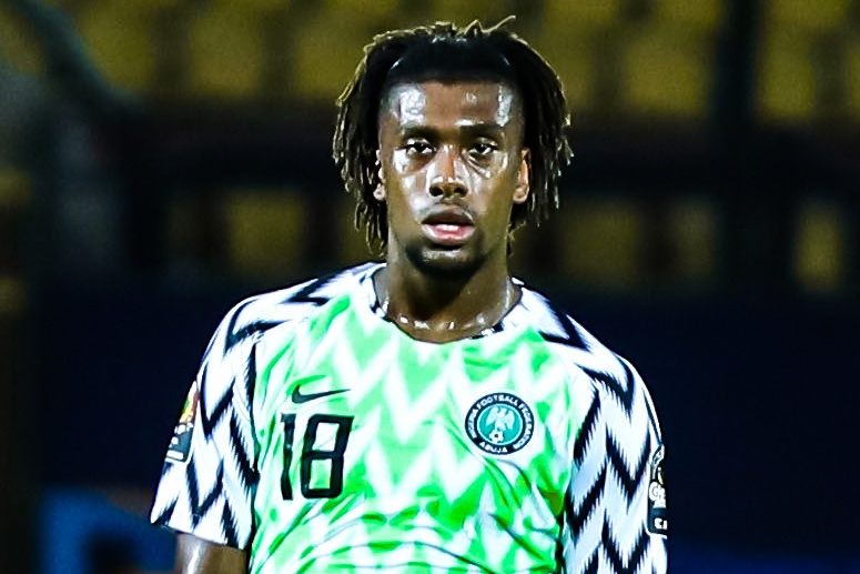 Nigeria danh roi chien thang sau khi dan 4-0 hinh anh