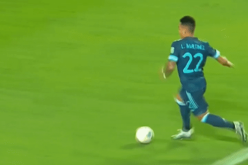 Highlights Peru 0-2 Argentina: Martinez re bong qua thu mon hinh anh