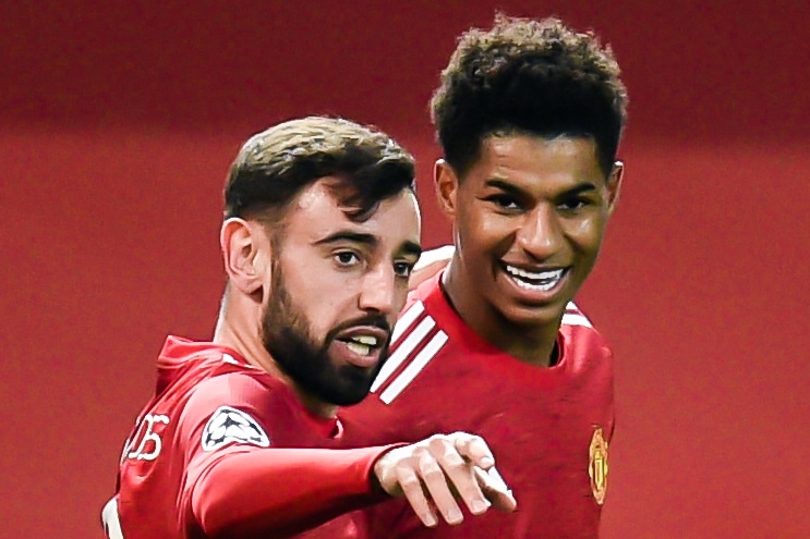 Phan ung cua HLV Solskjaer khi Bruno nhuong Rashford da phat 11 m hinh anh