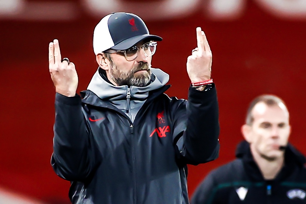 Phan ung cua Klopp khi Liverpool vuot qua vong bang hinh anh