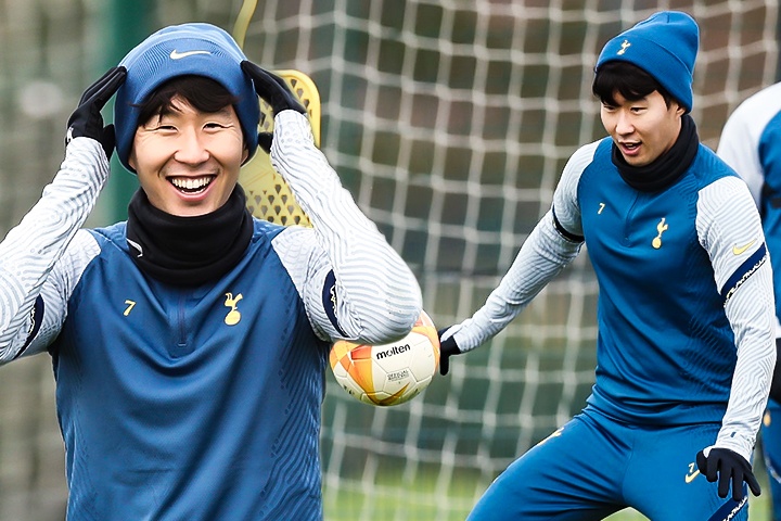 Son Heung-min tap bat bong hinh anh