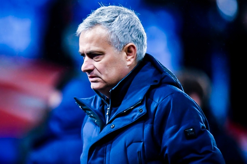 Mourinho: 'Toi biet truoc tran dau se the nay' hinh anh