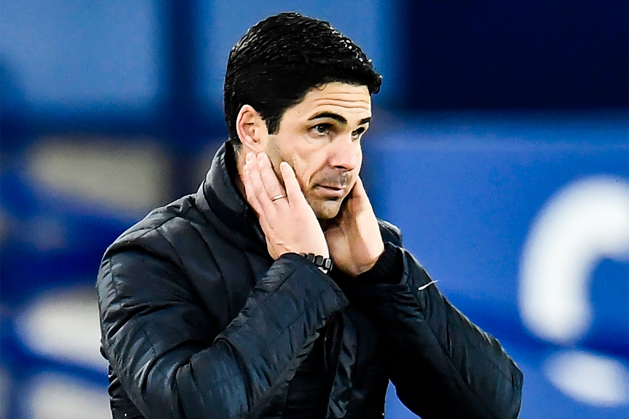 Phan ung cua Arteta khi Arsenal truot dai o Premier League hinh anh