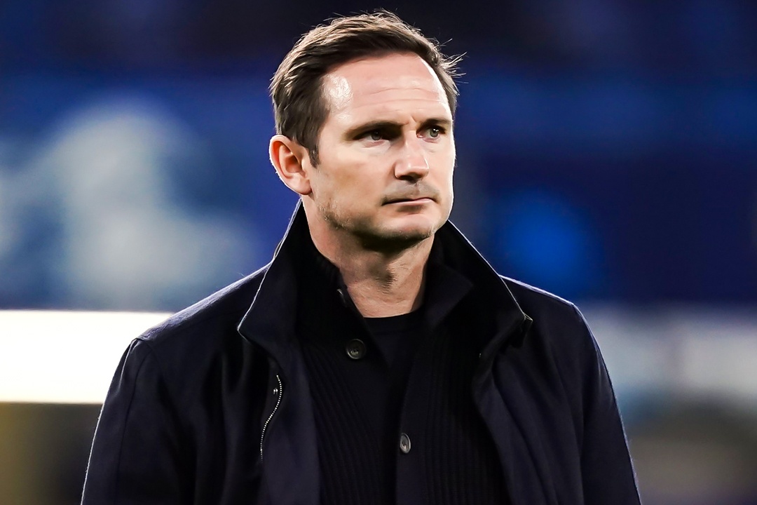 Lampard quay nguoc thai do voi hoc tro hinh anh