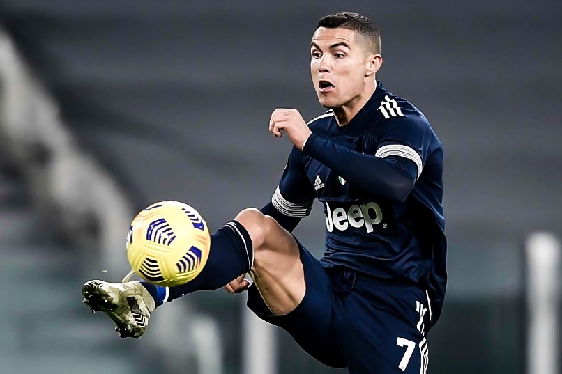 Ronaldo cham dut hy vong cua doi thu o phut 90+2 hinh anh