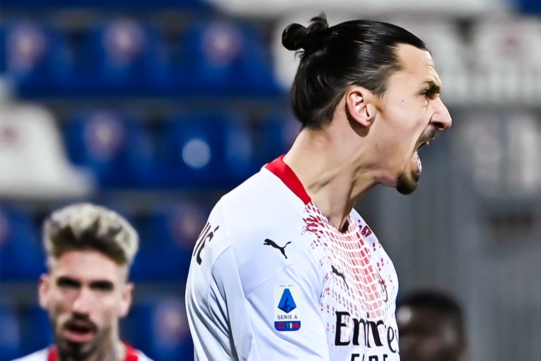 Ibrahimovic thu hep khoang cach voi Ronaldo o cuoc dua ghi ban hinh anh