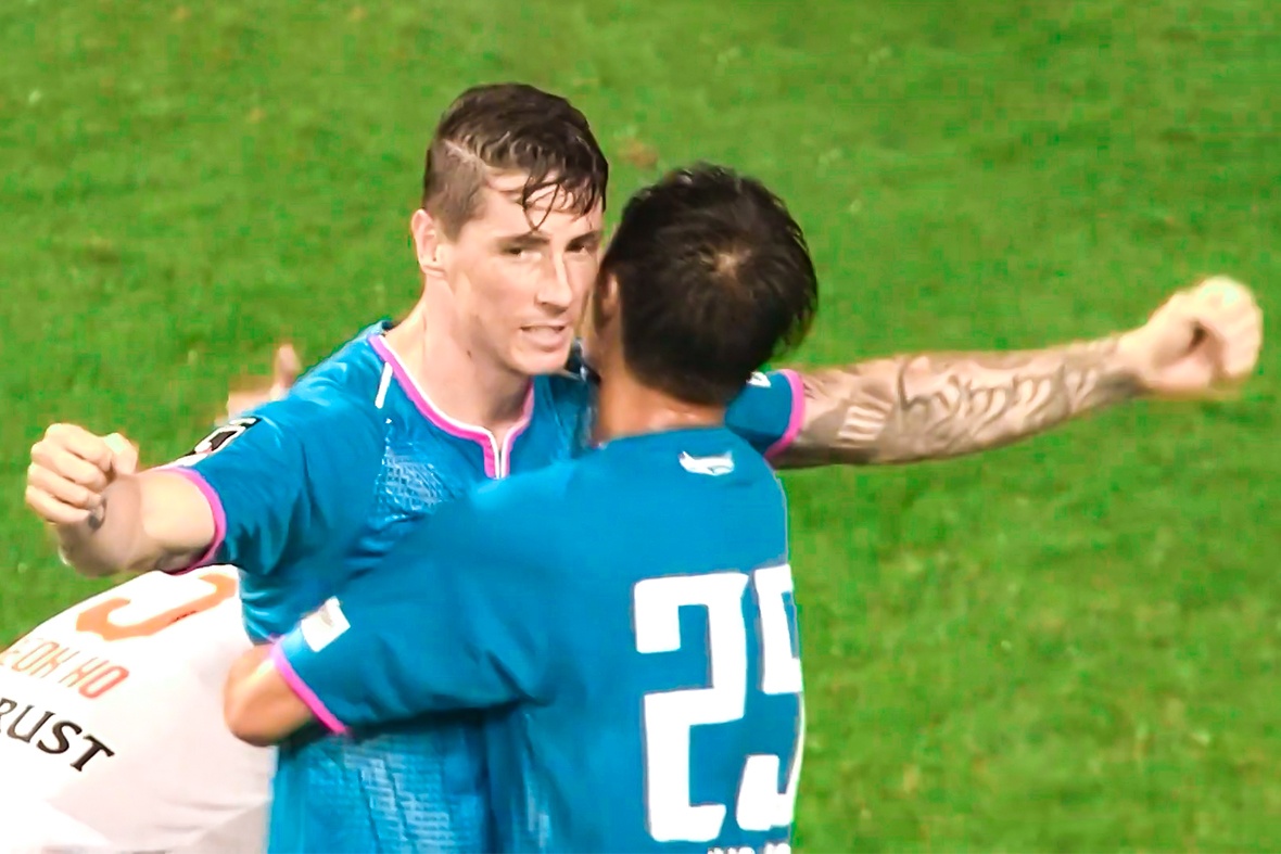 Nhung dau an cuoi cung trong su nghiep cau thu cua Torres hinh anh