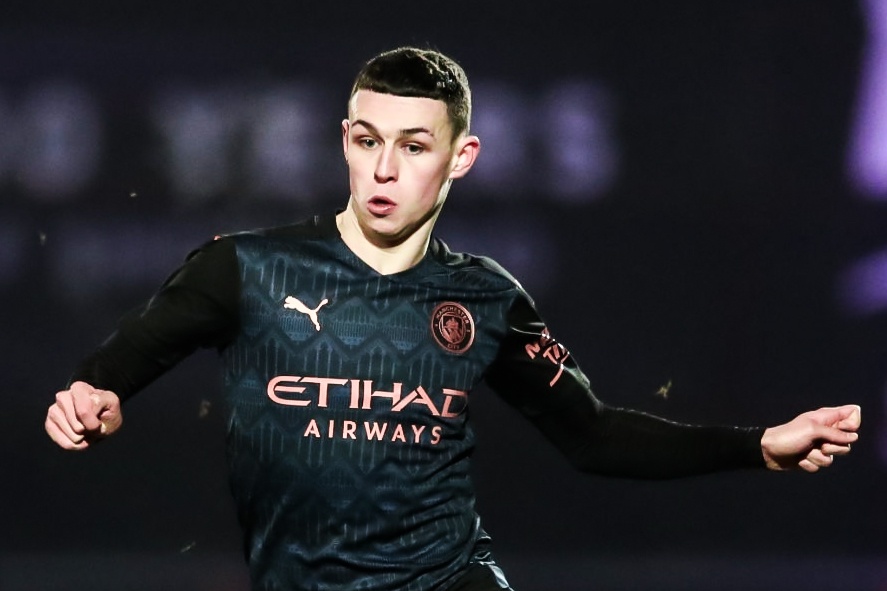 Man City thoat thua trong 13 phut hinh anh