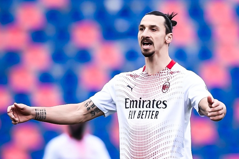 Dong doi ghi ban sau cu da 11 m cua Ibrahimovic hinh anh