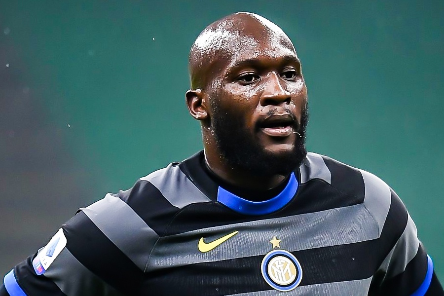 Lukaku lap cu dup o tran thang 4-0 cua Inter hinh anh