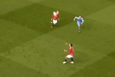 Pha ham bong va xau kim doi thu cua Greenwood hinh anh