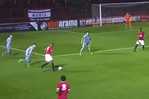 Rashford va cu knuckleball khien doi thu lo tron hinh anh