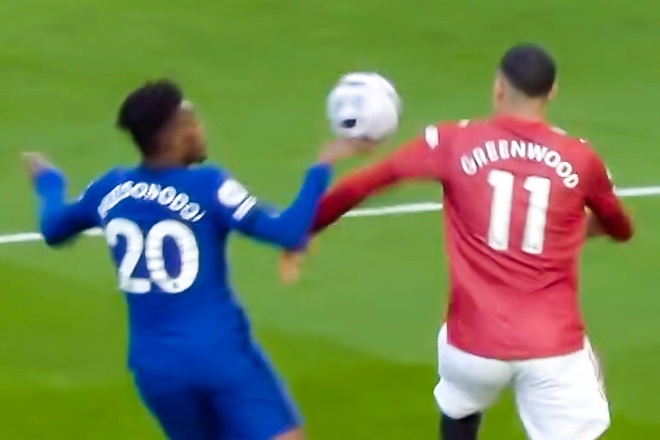 'MU bi trong tai cuop 2 diem' hinh anh