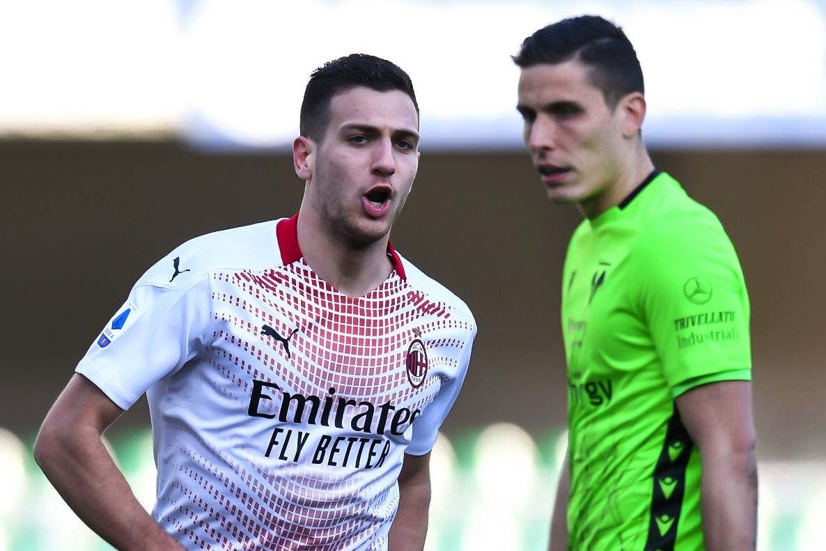 Hau ve MU toa sang khi duoc cho muon tai Milan hinh anh