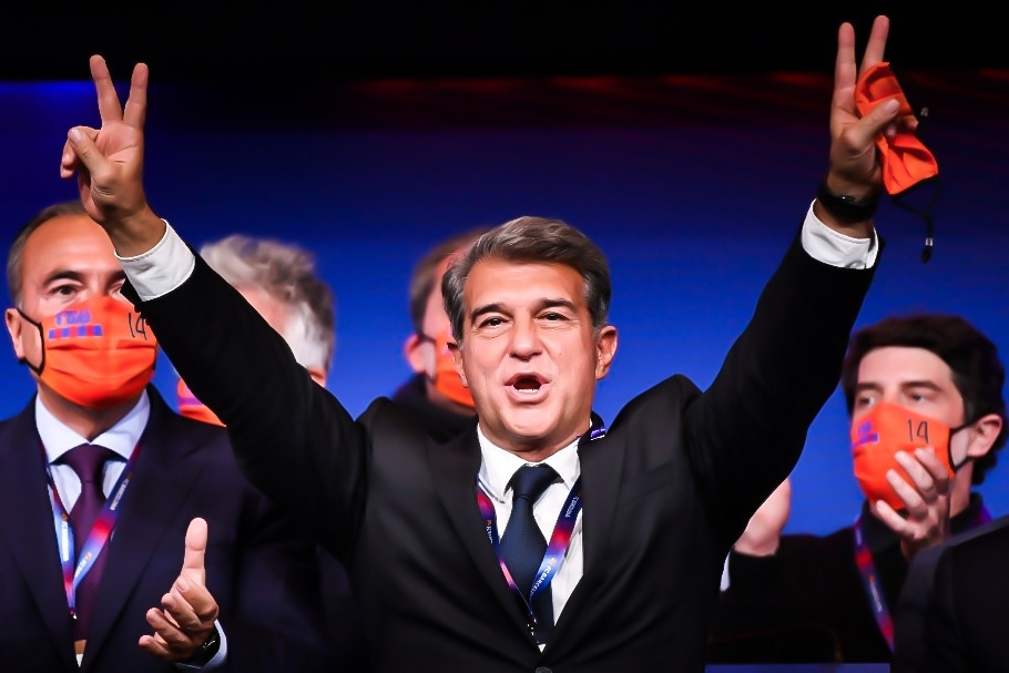 Laporta an mung khi tro thanh tan chu tich Barca hinh anh