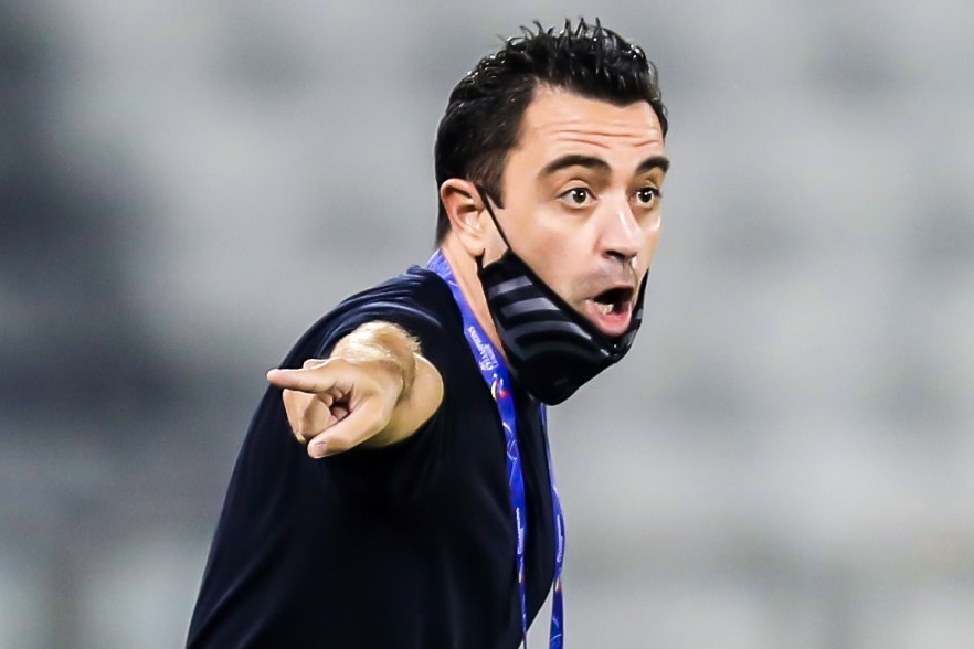 He lo nhung chi dao cua Xavi trong phong thay do hinh anh