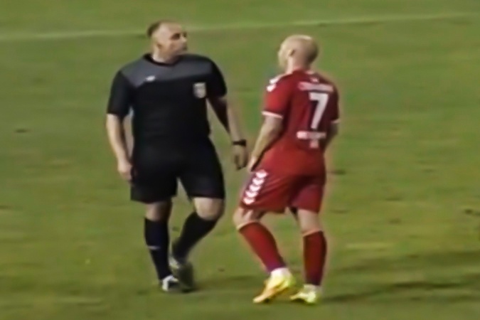 Trong tai di tu vi thoi qua phat den kho hieu hinh anh