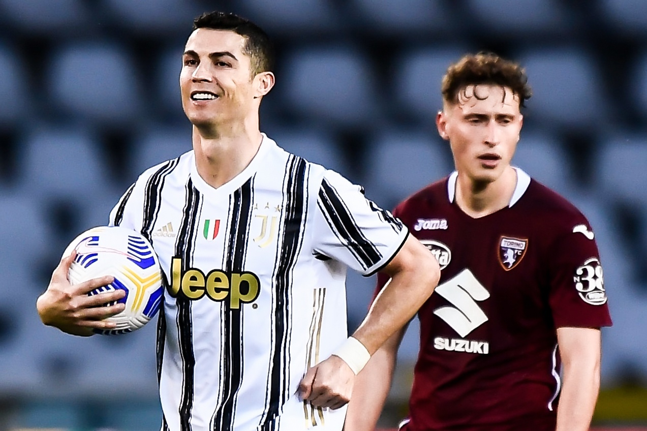 Highlights Torino - Juventus: Ronaldo giup doi khach thoat thua hinh anh