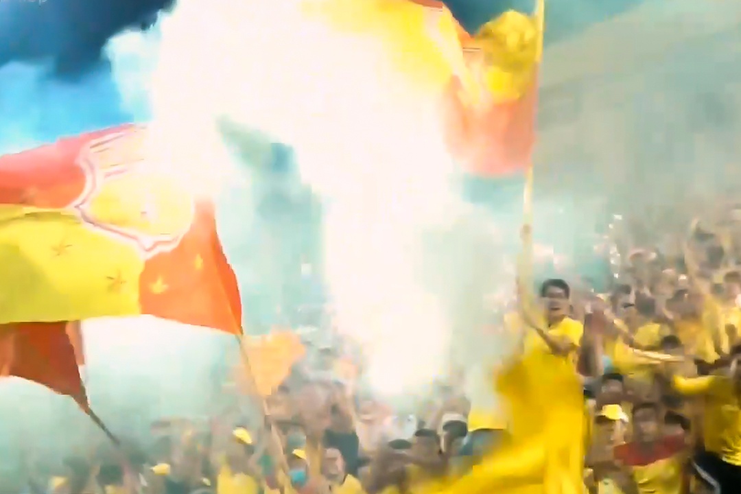 Cu danh dau giup CDV Nam Dinh mo hoi o phut 90+2 hinh anh