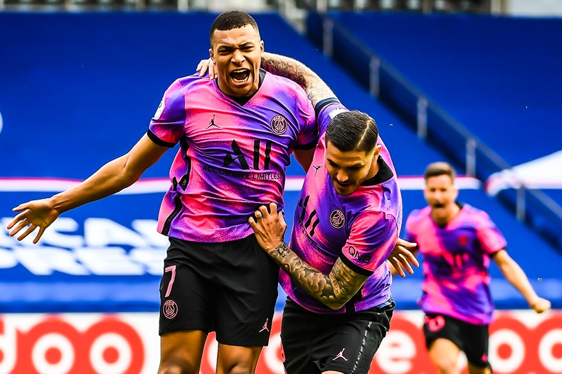 Mbappe lap cu dup trong tran PSG thang o phut 90+5 hinh anh