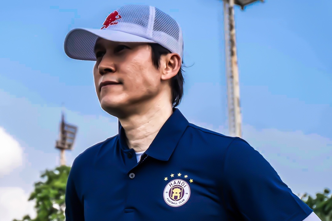 Buoi tap dau tien cua HLV Han Quoc o CLB Ha Noi hinh anh