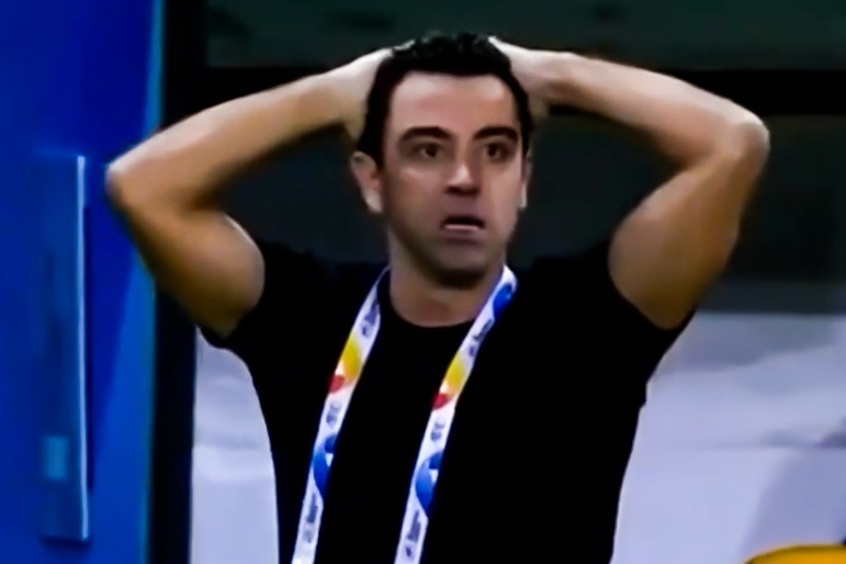 Xavi bi duoi o Champions League chau A hinh anh