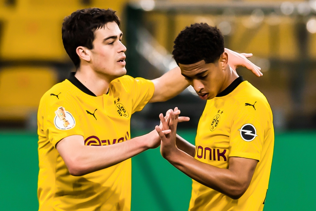 Cau thu 17 va 18 tuoi dua Dortmund vao chung ket hinh anh