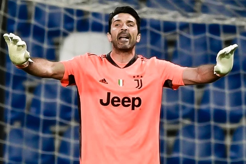Buffon can phat den o tuoi 43 hinh anh