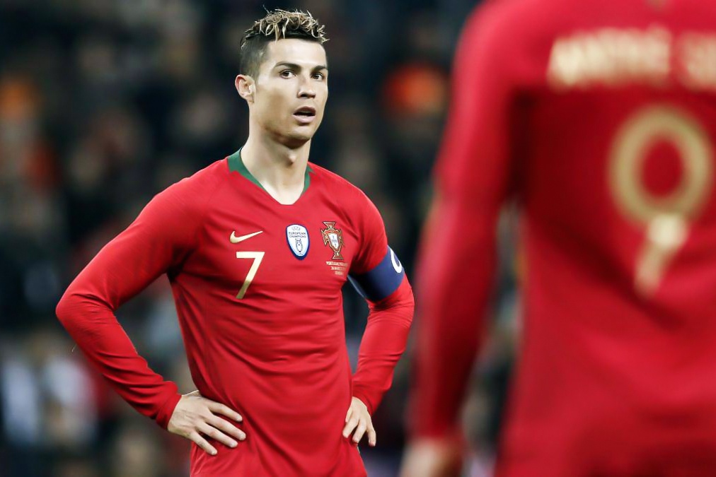 Ronaldo canh bao dong doi o Juventus hinh anh